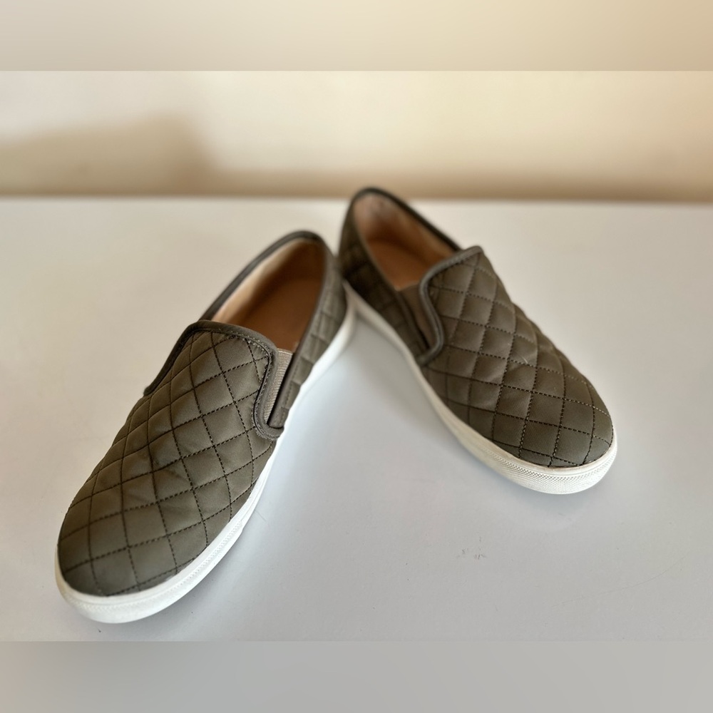 Mossimo Supply. Co women Shoe 7.5